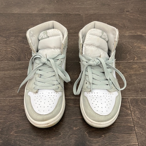 Nike Shoes - 2021 Women’s Air Jordan 1 Retro High OG ‘Seafoam’